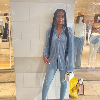 FMU Alumni 💙❤️ 25 years old. 2nd Grade Teacher 👩🏽🏫