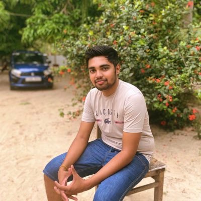 ThineshVasee's profile picture. Cool guy 😎 Software Engineer