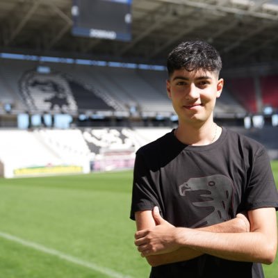 🇨🇭🎮 | 18 | player for @scfreiburg & @sfv_asf |Qualified for eClub WC & eCL 22/23🏴󠁧󠁢󠁥󠁮󠁧󠁿 | Managed by @KiNGeSports__