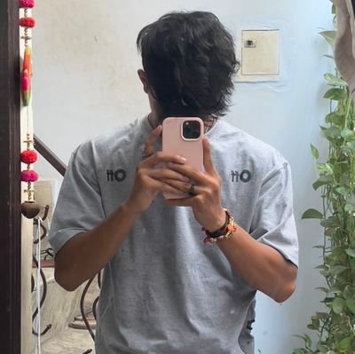 realrudrashah's profile picture. Unbothered