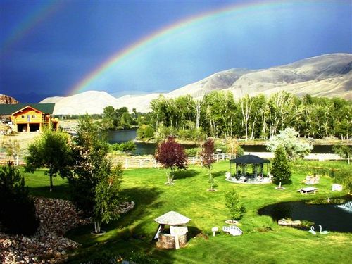 A residential drug and alcohol treatment facility located in the mountains of central Idaho on the banks of the Salmon River. Where the road begins ...