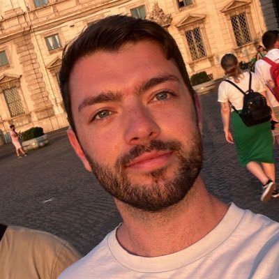 25, Politics PhD student @SussexUni Studying corruption in 🇮🇹 & 🇫🇷 & 🇰🇷 @Sussex_SCSC 📚🍂