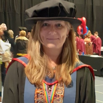 Associate Lecturer @DerbyUni UK Interests; Later life mental health, Ageism, Life course, Dementia, Epilepsy, Higher education & @blueSCItrafford associate.