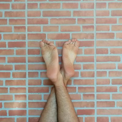 👣 Celebrating the beauty of feet, step by step. Join us on this delightful journey!
Follow us:
https://t.co/4w5MNVcDTQ
Facebook @footglimpse