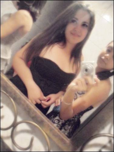 Se o meu Jeito Não é do seu Agrado
Sinto lhe Informar que
Eu jamais Deixarei de ser eu
Somente para lhe Satisfazer.:*