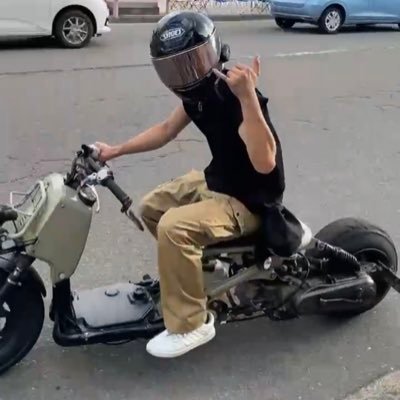 走らない曲がらない止まらない乗り物ZOOMER 。甲高ビンビン音に置き去りデカケツHORNET。と純正で乗れない病&ヤエー大好き男の日常