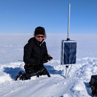 Postdoctoral research scientist in @PolarGeophysics @LamontEarth  🌍❄️💧
PhD in geophysics @Caltech
🇨🇦, she/elle