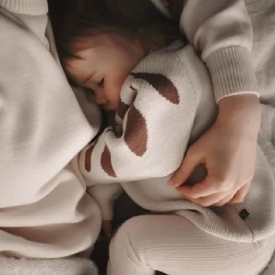 ArwaEmad200's profile picture. وَانتقِ لروحِك مَا يليقُ بجمالِها فَالرُّوح تطيبُ بِما هُوَ جَميل🧡🦋✨