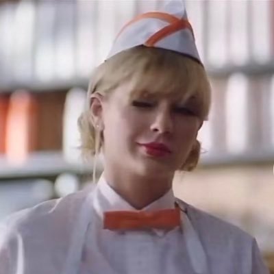 tsxversion's profile picture. taylor swift  is my spirit 🍂🌼