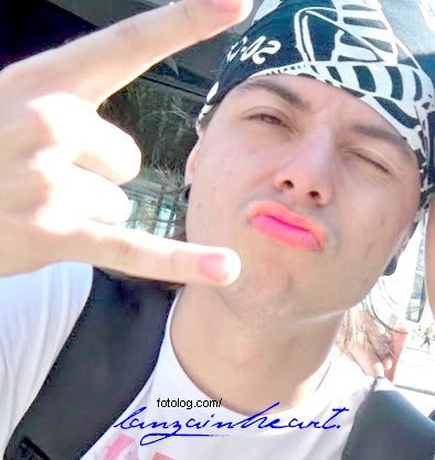 Voçe segue a @PedroLanzaMyBoo ,e eu te sigo por aqui :: Ps: Nao é obrigado a seguir aqui, segue quem quiser ;**