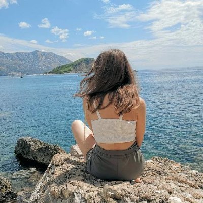 xwilderviolet's profile picture. i'm just me, myself and i