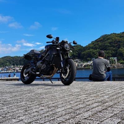 azxsg480's profile picture. 横浜/age31/SUZUKI/GSR250→GSX1400('04)/CUXI100→Swish125/YAMAHA/XSR900('22)/気付いたら丸目が2台 #バイク乗りと繋がりたい #バイク好きと繋がりたい