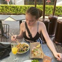 Carrie (@trinhcarrie76) 's Twitter Profile