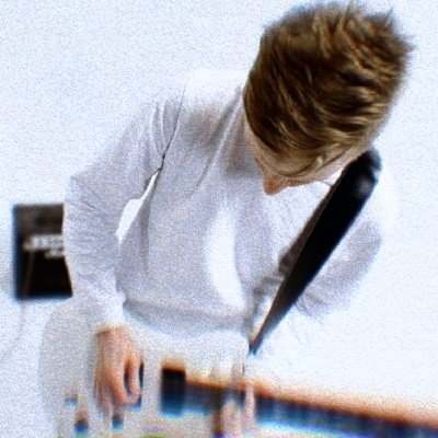 Журналист
#music #games #radicalcentrism
Амбассадор гранжгейза