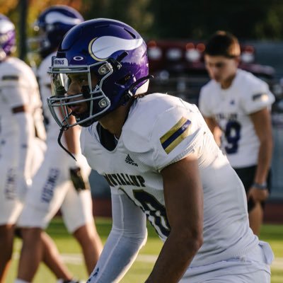 puyallup high school (WA), c/o 2024 , 5’11 / 185, RB, 3.4 GPA, elivigna05@gmail.com / 253-459-4338,