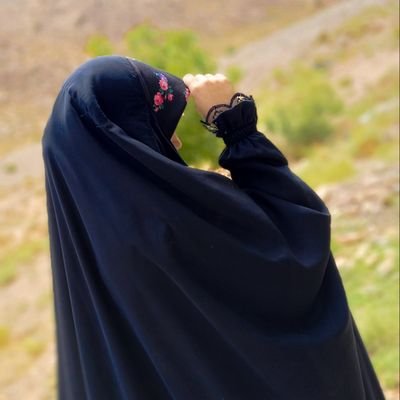 چـادرت مـےتوأنــد قشَنگتریــن
سرخَــط خبـرهأ بأشَــد🌸
وقتــے طُ میتوأنــے قشَنگتریــن
تیتردیدن خدا باشی🌺🌹