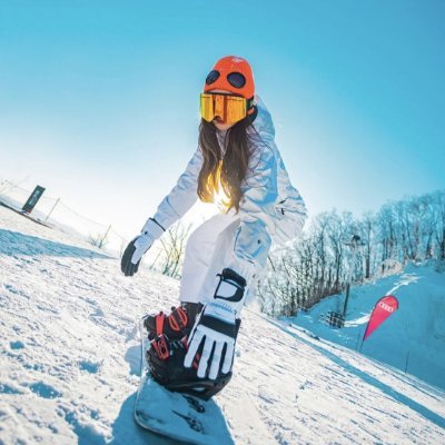 Dora75715150624's profile picture. 