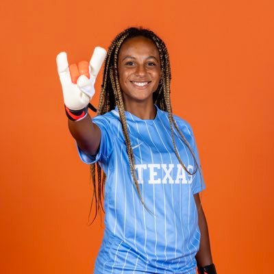 @texassoccer ‘29• Tophat GA Gold 05/06 GK #35 •U19 USWNT Player Pool• U17 USWNT Training Camp• Class of 2025 • ✝️ • GPA 4.35 • Instagram @mateyadessieux