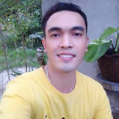 iamcrisledesma's profile picture. 