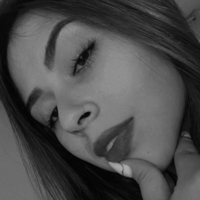 thamirys_me_'s profile picture. 📍O tempo não espera ninguém 🍃