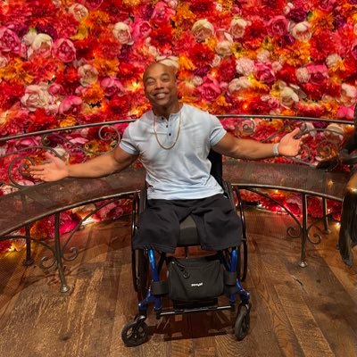 #YouthSpeaker / #MotivationalSpeaker. I love my life(even without legs)! “I accept my disability as a gift” –Rohan Murphy #NYEdChat Instagram: @RohanMurphy