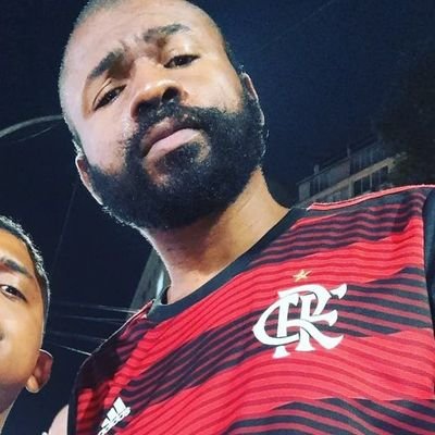 Locutor, de esquerda, filiado ao PT quero #Lula13 ❤️🚀, estudante de História, Capixaba morando no Rio de Janeiro. Instagram: @negogustavo