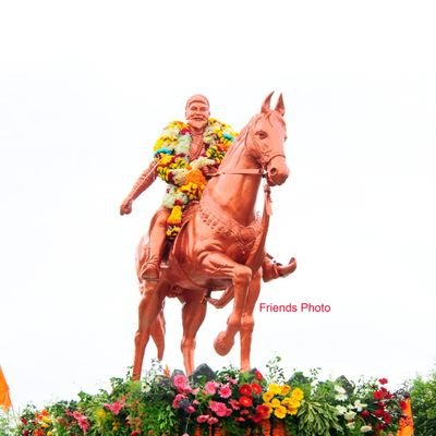 चांगली पुस्तके 📖 आणि चांगले माणसं 😇 लगेच लक्षात येत ☺️ नाही त्यांना वाचावं लागतं 📖👓… ।।