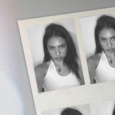 elizahlo's profile picture. 