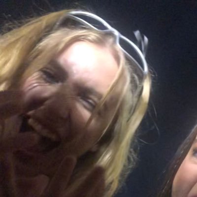 lolarovi's profile picture. that’s life