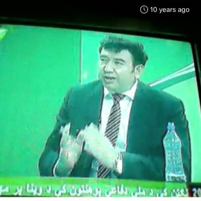 Medical doctor and politic thinker باور به شدن دارم.