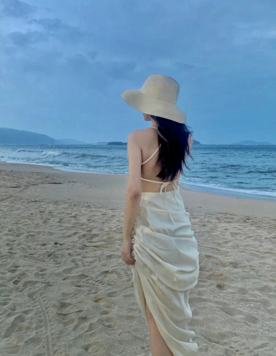 Every step in the future, we will move forward according to each other's dreams. Even if there are wind and rain ahead, we must hold your hands tightly.