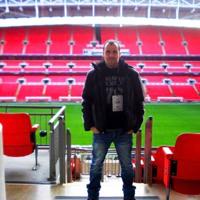 Love Real Madrid, football and combat sports. Editor-in-chief writing on https://t.co/hYwUPrmrvq I also like to dabble in cryptocurrencies