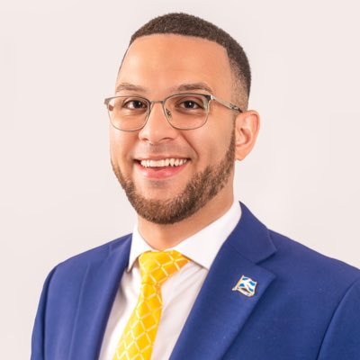 He/Him/ El | @COL1853 School Committee Vice Chair | Proudly representing District F | @GndwkLawrence External Affairs Manager | @Fitchburg_State Alumni