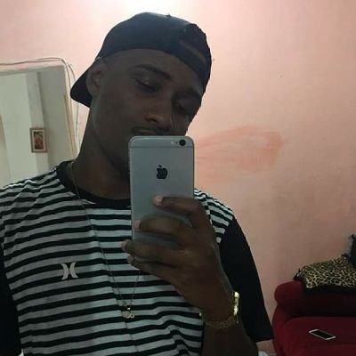 livra-me dos discípulos de Judas que beijam pela frente e traem pelas costas 🙇🏾♂️🙏🏾 ..