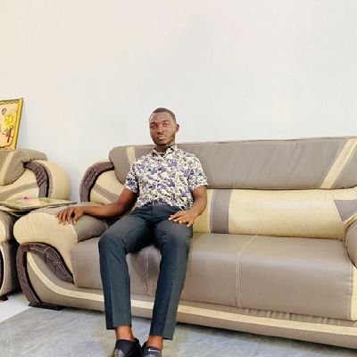 📚🖊️ Aspiring politician 🗳️ Passionate about making a positive impact 🌟 Join me on my journey to create a better future!🇬🇭 #Politics #ChangeMakers