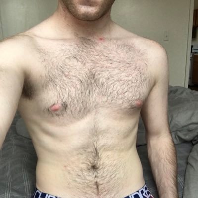 reidalty's profile picture. Here for the boys and the butts