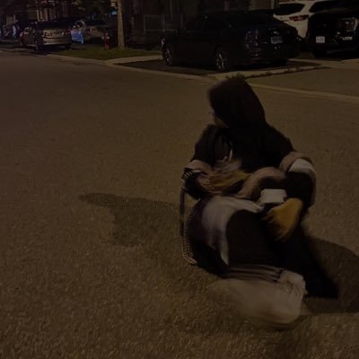 its_wardahh's profile picture. :)