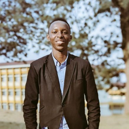 Student at @uni_rwanda, PharmB, Research & Education officer at @RPSARwanda, Former Dean at petit seminaire Saint pie x de nyundo.