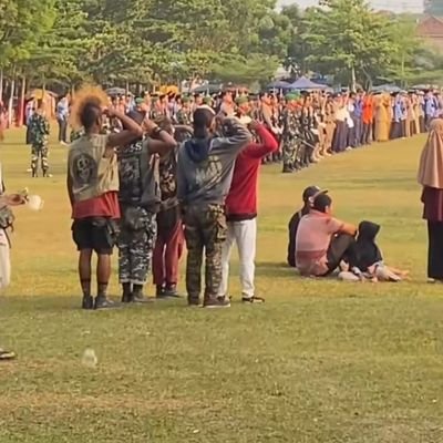 Xntnx3's profile picture. . . . . . . . . . . . . . .