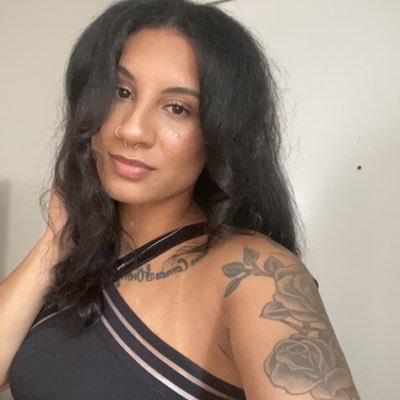 mariahpend's profile picture. Tables turn, bridges burn, you live and learn | 28 | ✨ nw 🤞🏼