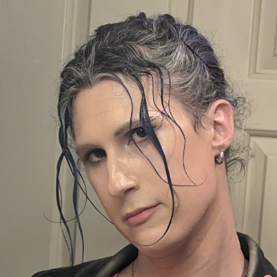 castello's profile picture. Child Neurologist, epilepsy fellow, neuroscientist, technology enthusiast (carbon & silicon-based varieties), avid learner, passionate advocate. 🌈