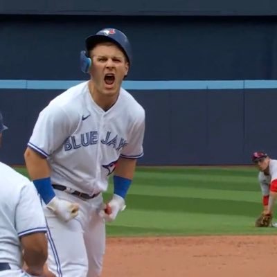 || @BlueJays || @Braves || @WhitecapsFC || @Canucks || @Chiefs || @BCLions Season Tickets Holder || Bearded Kikuchi Enthusiast ||