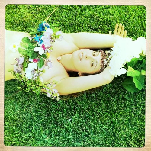 MissJuliaRoth's profile picture. Artist Manager, Raw Chocolatier, Yoga Instructor, Goddess.  Living and loving and learning and absolutely digging planet Earth.