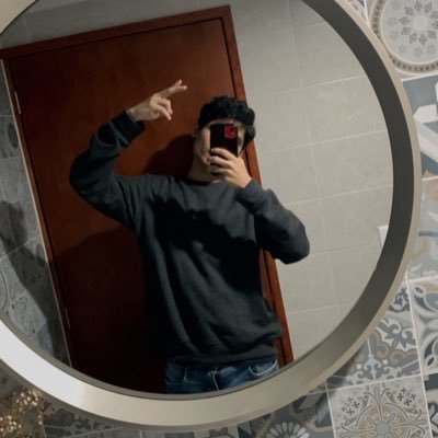 arroyoisaac_'s profile picture. A veces publico estupideces, no le prestes atención