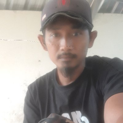 tri_tri596251's profile picture. 🤲INNAMA AMRUHU IDA ARODA AYYAKULALAHU KUN FAYAKUN🤲