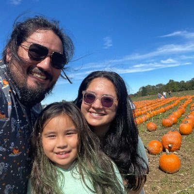 ReyesSally66772's profile picture. Mama Bear 🐻 
Educator 🍎 
NYC 🗽 
Book Lover 📚
Check out my @DonorsChoose project: https://t.co/VuSEaC7LFB