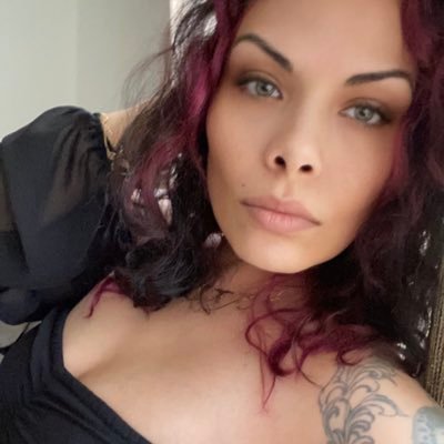 DARKANGEL7181's profile picture. Playing the hand I’m dealt👸🏻 And not catching feelings.