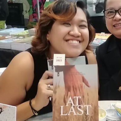 🏳️‍🌈 RN, NREMT | Self Published Author | BTS ARMY | “At Last” out now✨ | Follow @lauratriestowrite on IG!