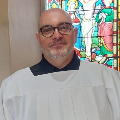Seek God, praise Him in all things. Anglo-Catholic, Ordinand & Franciscan Chaplain with a heart for mission, coffee lover, Fool for Christ. #GodForAll