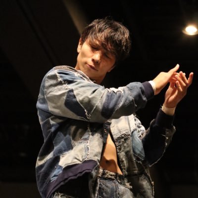 新日本プロレス CHAOS YOHさん《坂本レフェリー@njpw_sakamoto》推し #大胸筋に住みたい #いい風吹きますように✩.*˚